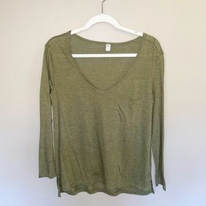BP Long sleeved V neck